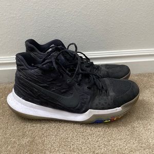 Kyrie basketball shoes